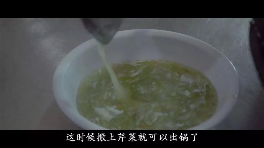 平潭海鲜名菜丨堤菜虾蛄羹，吃现捞现煮的虾蛄，汤汁味鲜色美