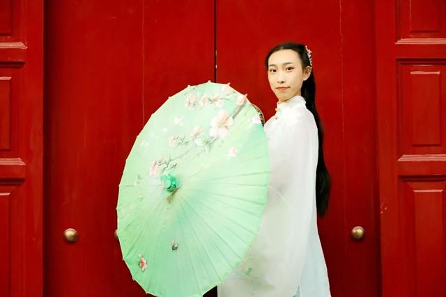 这个被众多明星青睐的海岛，看一眼惊艳一生，如今橙子熟了