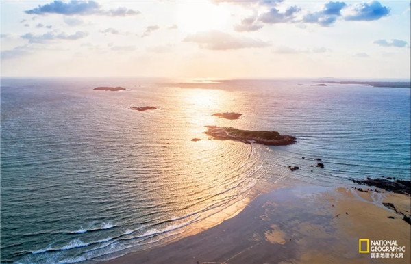 欢迎来白金海岸找夏天 彩虹城堡里有我的珍藏