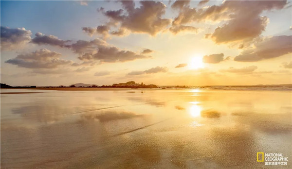 欢迎来白金海岸找夏天 彩虹城堡里有我的珍藏