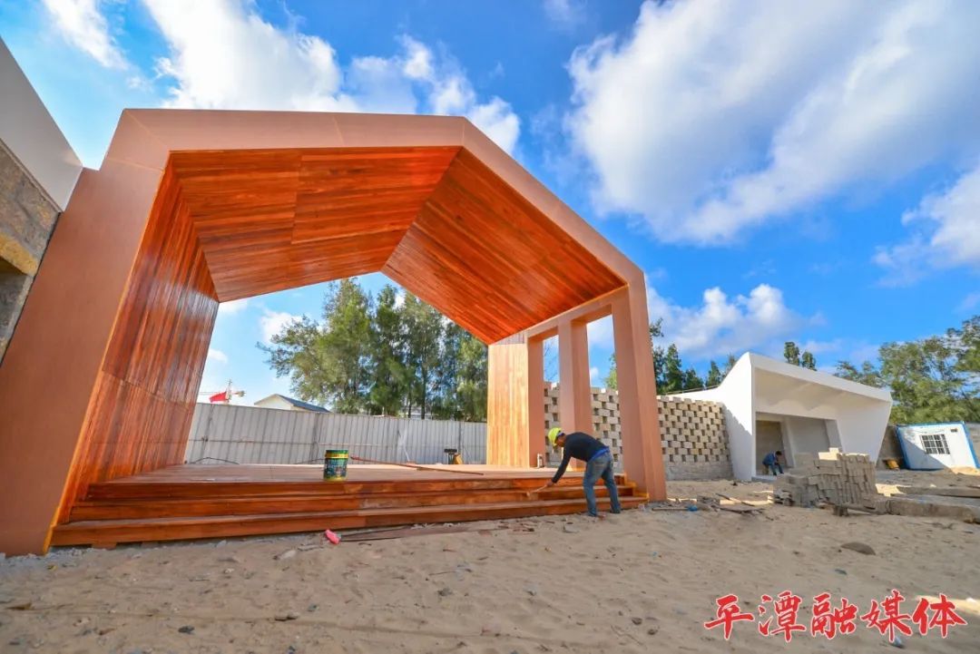 平潭首条荧光道来啦！夜晚可脚踏“星辰”、追“蓝眼泪”