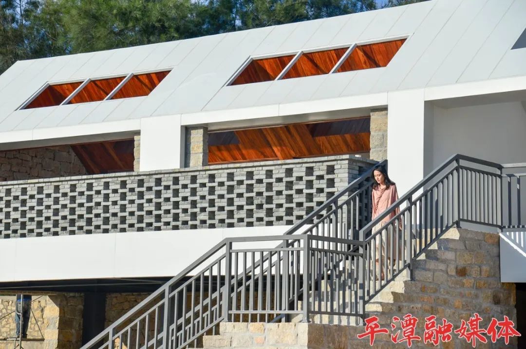 平潭首条荧光道来啦！夜晚可脚踏“星辰”、追“蓝眼泪”